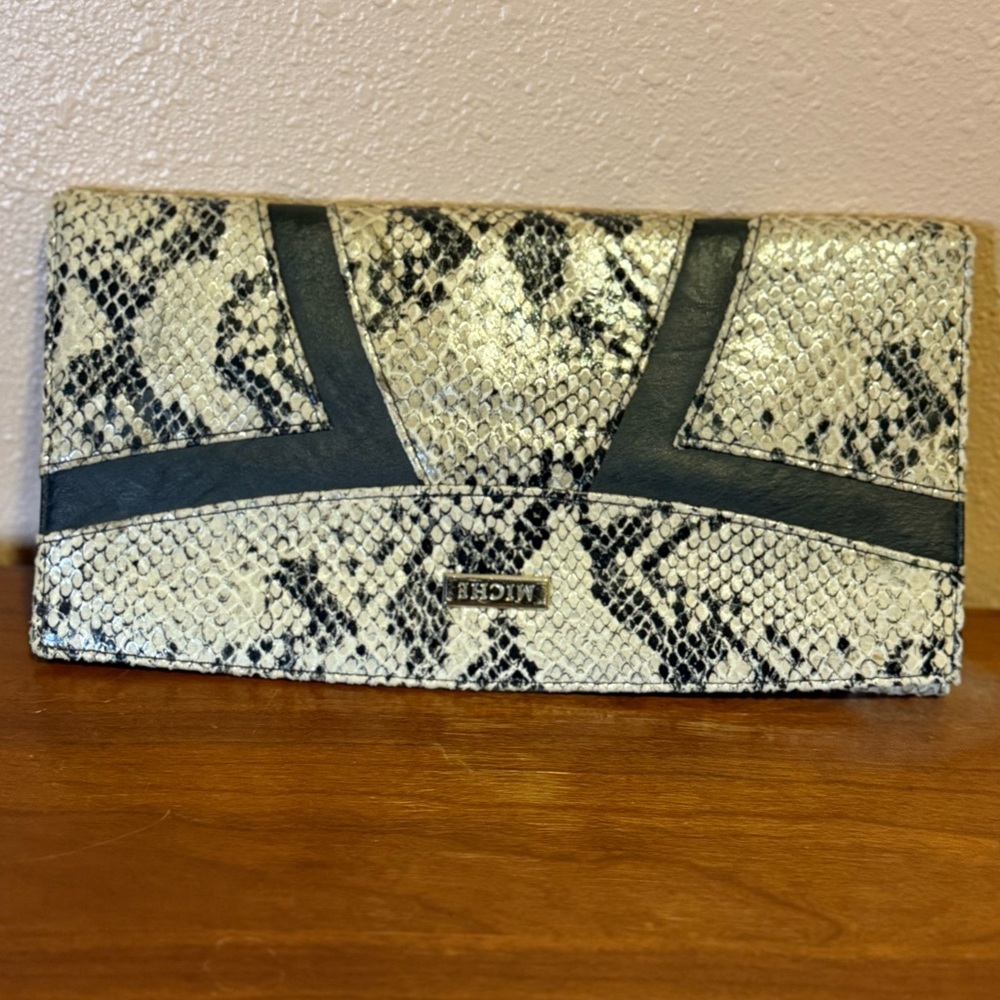 Miche Black and Cream Textured Clutch